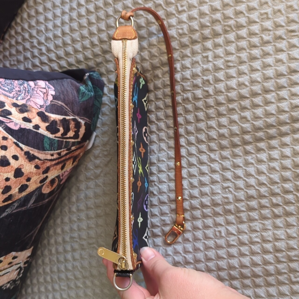 ⚡ FLASH SALE - Louis Vuitton Takashi Murakami Mulit Color Pochette - Picture 5 of 17